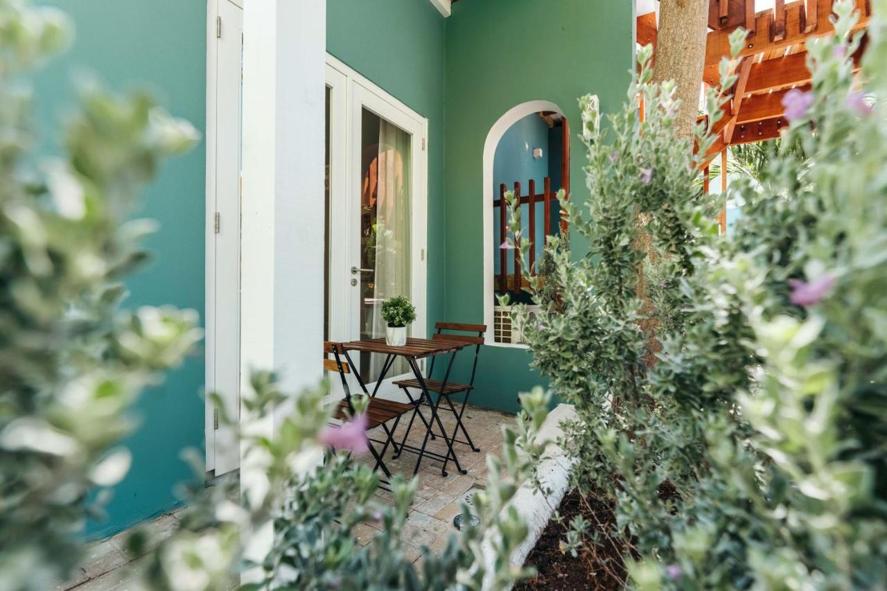 Pietermaai Oasis Aparthotel Willemstad Bagian luar foto