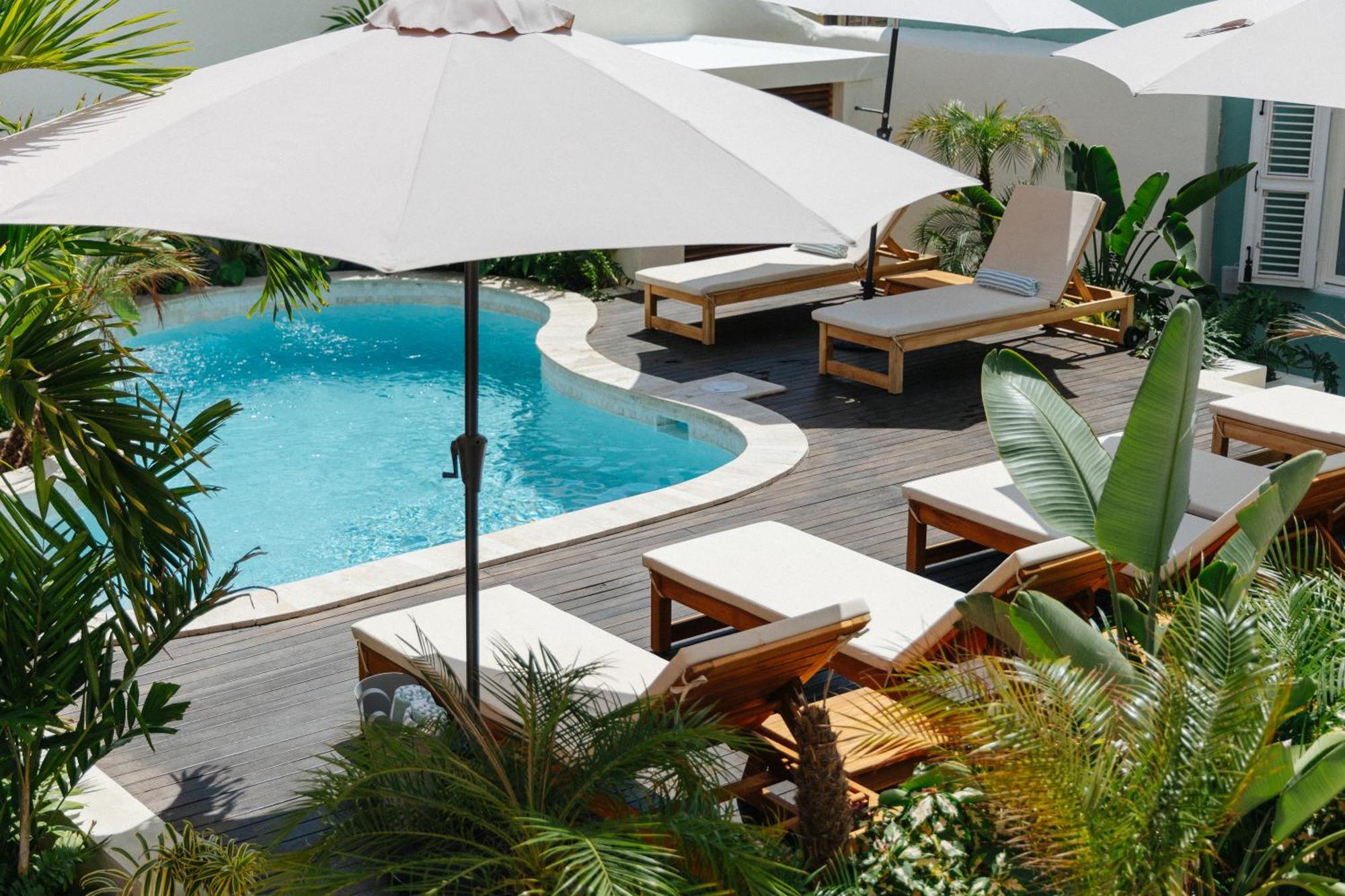 Pietermaai Oasis Aparthotel Willemstad Bagian luar foto