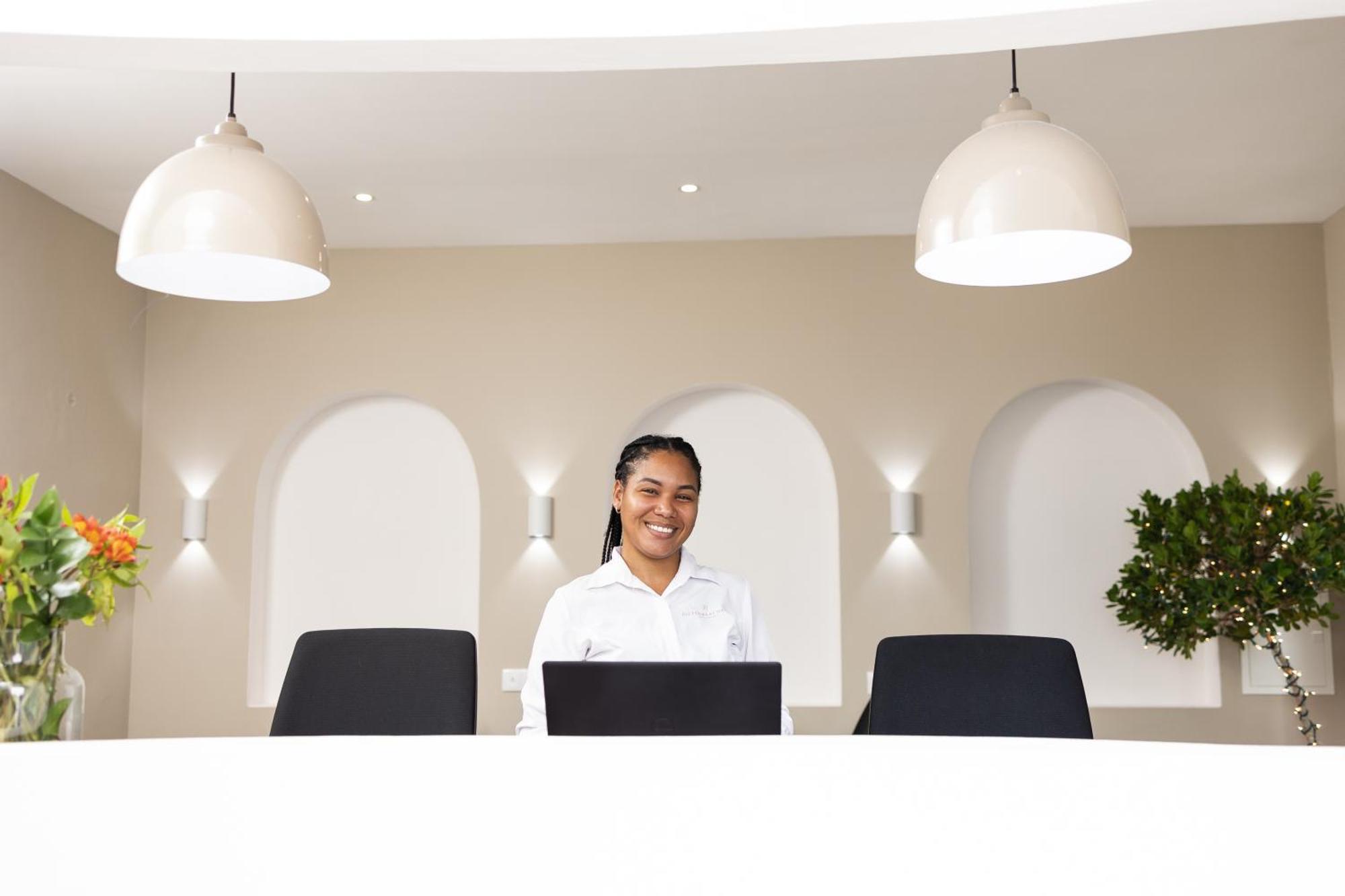 Pietermaai Oasis Aparthotel Willemstad Bagian luar foto